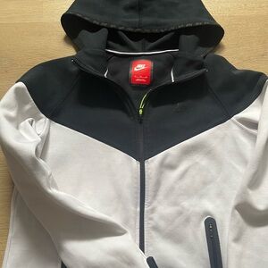 Nike Men's Performance Jacket in Black and White